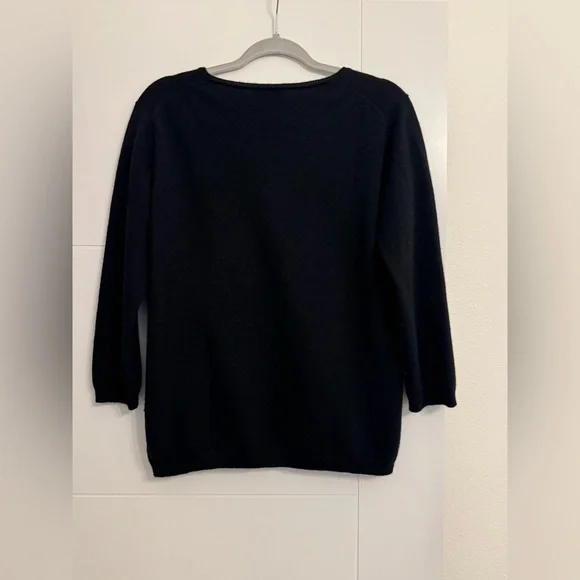 Neiman Marcus Women's Cashmere Collection Black V-Neck Sweater Large - Picture 3 of 6